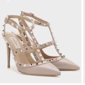 Valentino Garavani Rockstud Heels